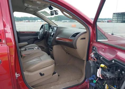 2014 Chrysler Town & Country Touring-L from USA, damaged, VIN 2C4RC1CG5ER143004